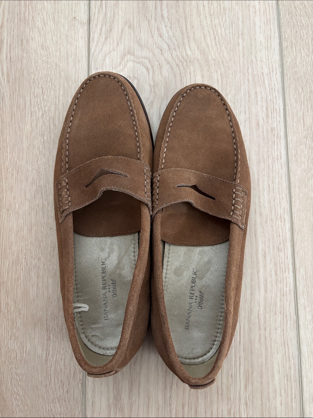 Banana Republic Men's Tan Suede Penny Loafers size 10